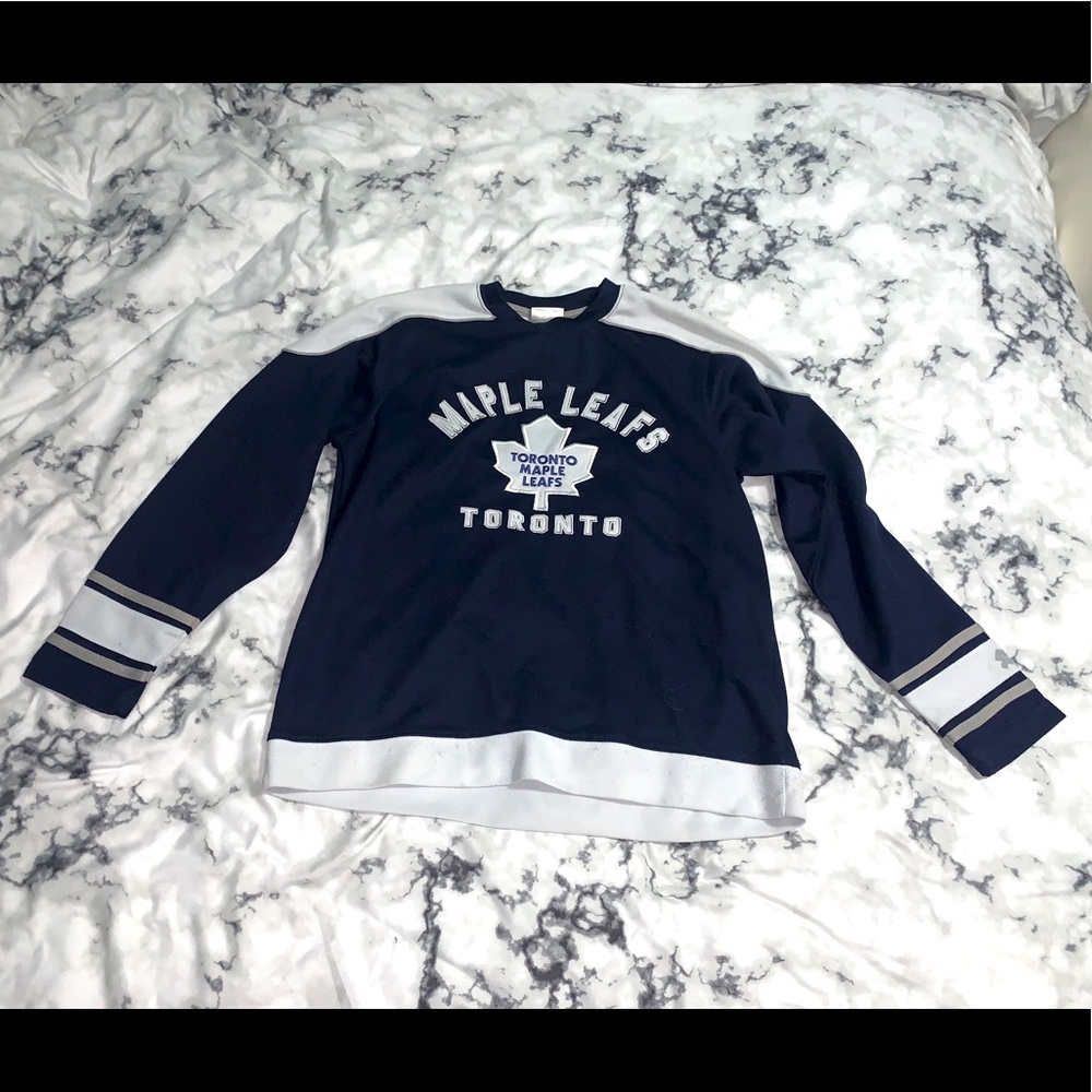 Maple leafs jersey - Picture 2 of 5